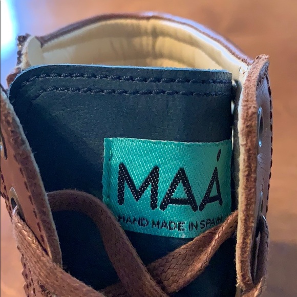 COPY - MAA soft leather high top - Picture 6 of 7